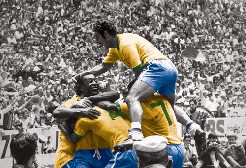 Jogadores comemoram a conquista do tricampeonato