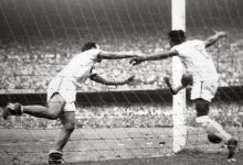 Comemoração após gol contra a Iugoslávia