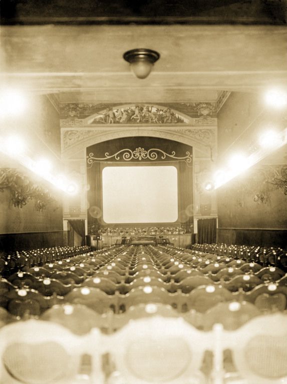 Vista do interior do cinema Pathé